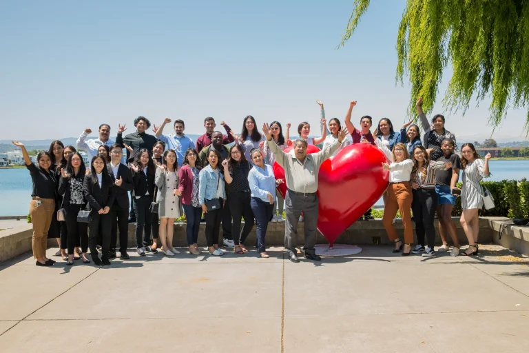 Catalino Tapia Scholarship Foundation: transformando a familias Latinas