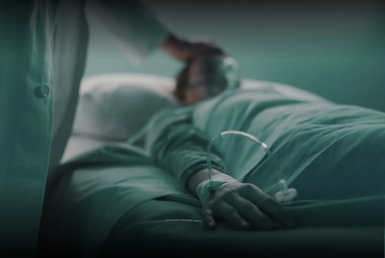 Las autoridades de salud del condado de San Mateo confirmaron una muerte pediátrica relacionada con influenza (gripe) ocurrida en diciembre, precisando que el menor no había recibido la vacuna contra el virus. Imagen: Canva