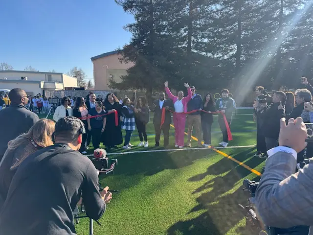 Inauguración del Los Robles–Ronald McNair (LRRM). 4 de febrero 2026. Foto: Facebook, City of East Palo Alto - Goverment.