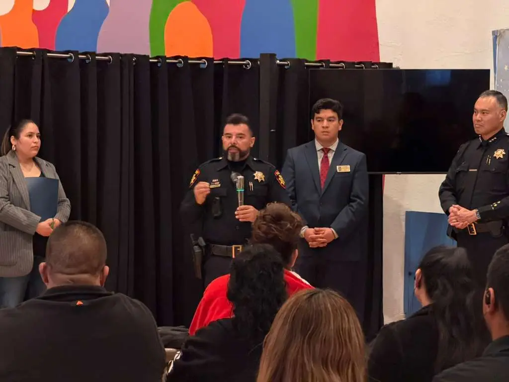 Condado de San Mateo y Redwood City reafirman que no cooperan con ICE y amplían apoyo a inmigrantes