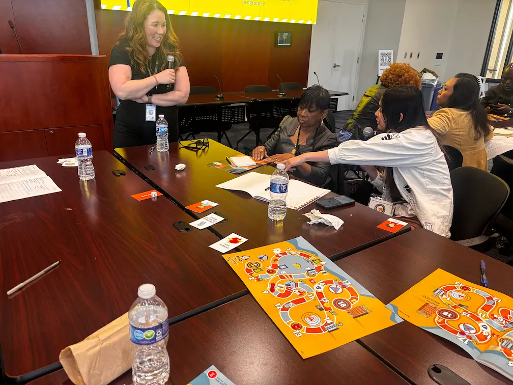 La agencia también afirmó que están comprometidos en proporcionar recursos en más de 14 idiomas a través de la plataforma listoscalifornia.org. Foto: Raúl Ayrala.