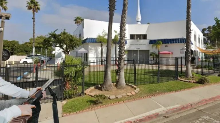 Newsom condena tiroteo en centro islámico de San Diego: “El odio no tiene lugar en California”