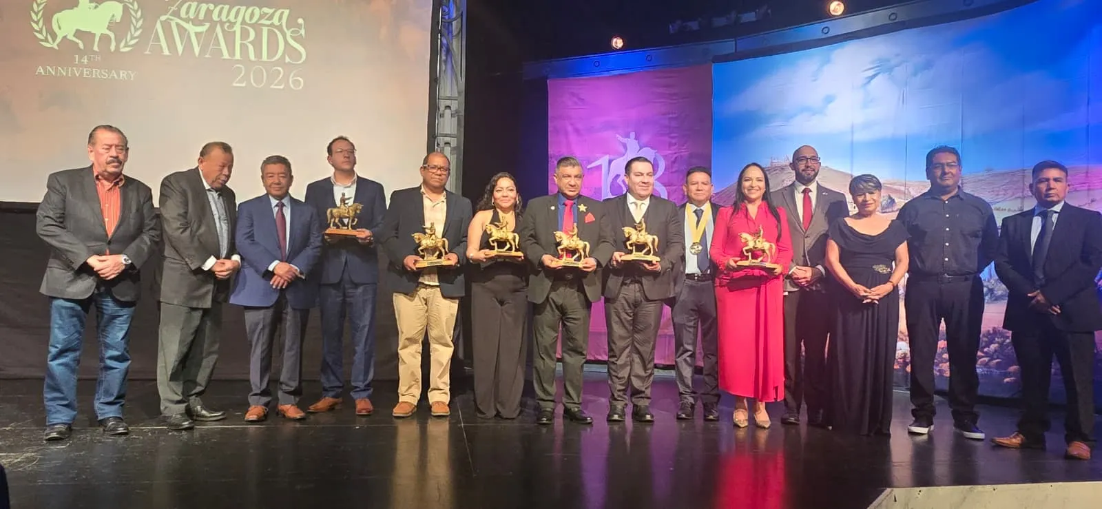 La identidad, la memoria y la fuerza de la comunidad migrante se hicieron presentes en los Zaragoza Awards 2026, un reconocimiento que honra trayectorias marcadas por la resiliencia, el servicio y el compromiso con México más allá de sus fronteras. 
