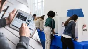 Acceso al voto estadounidense pone en riesgo la participación de ciudadanos, ante esto, expertos piden mantenerse informados y confiar en el sistema electoral.