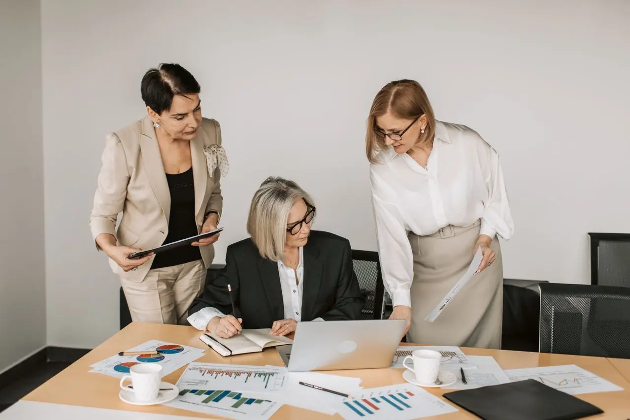 El gobierno de California abrió una nueva convocatoria del programa California Competes Tax Credit (CCTC) para otorgar créditos fiscales a empresas que realicen inversiones y generen empleo en el estado.