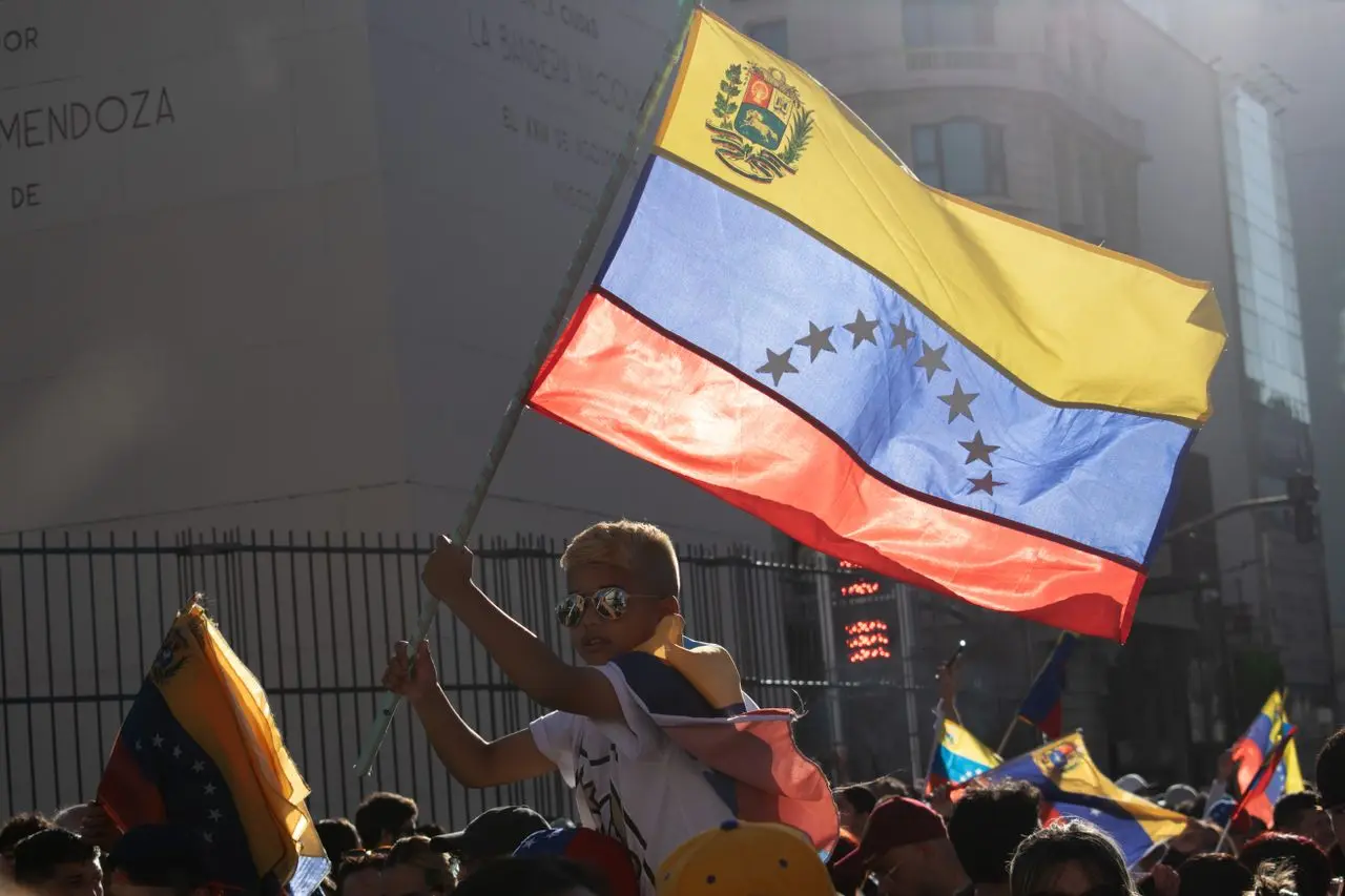 La crisis en Venezuela después del doble terremoto que azotó la región hace evidente la falta de avance en la renovación política del país. Foto: pexels